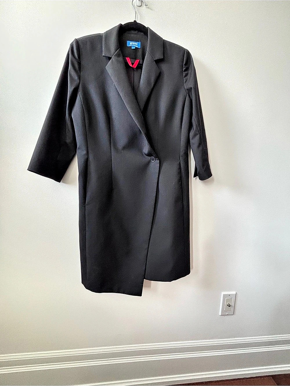graves Black Long Blazer/Dress/Coat 100% Wool Size 6 Like New